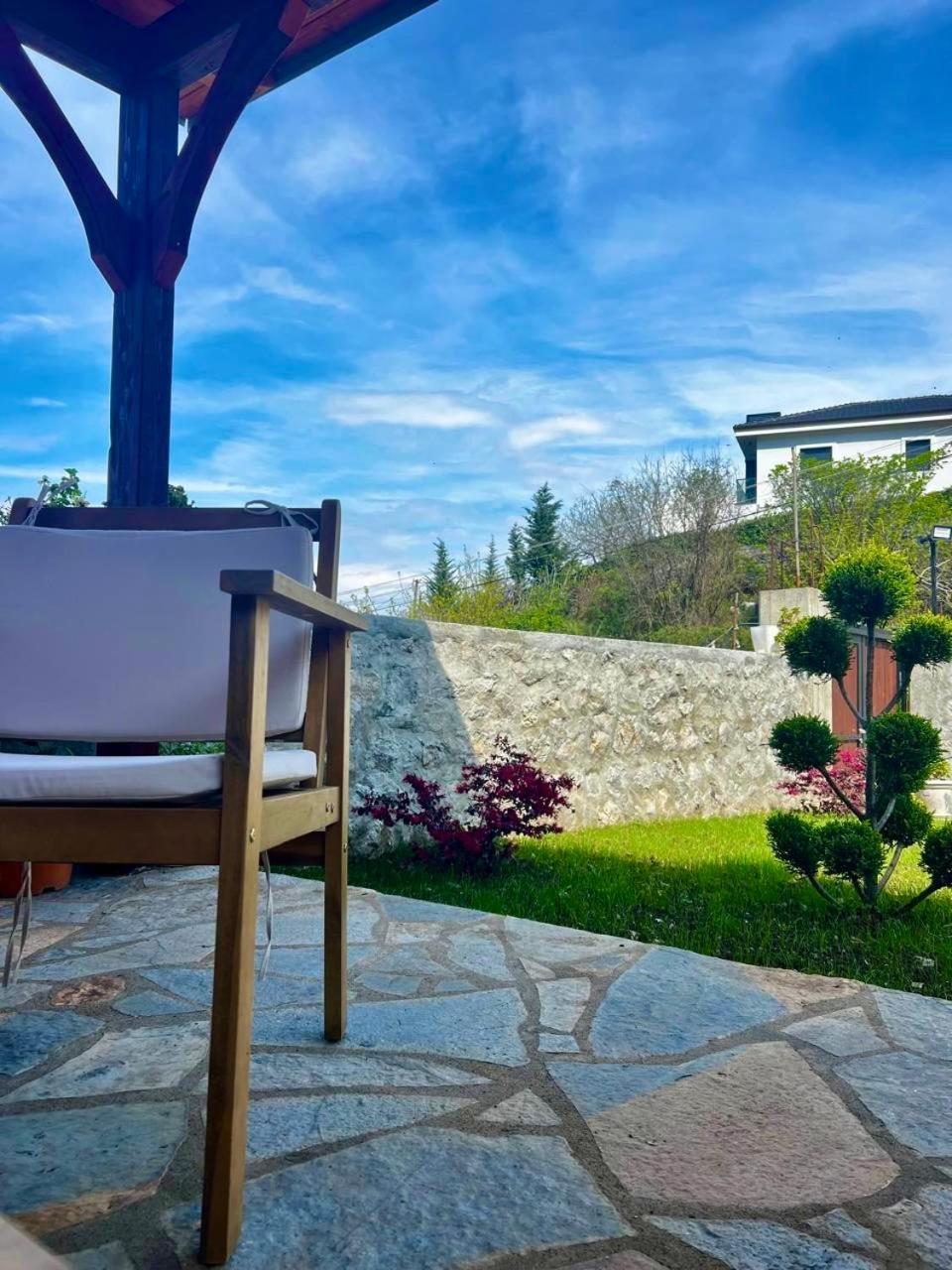 Hotel Aloha House Shkodra Exterior foto